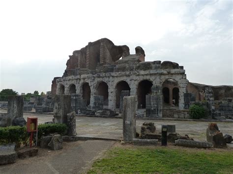 The Solley's in Italy: Capua Colosseum