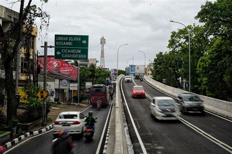 Jalan Dago Terpanjang Di Kota Bandung Kabarpasundanid