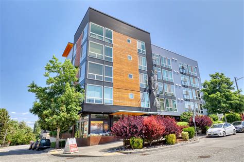 Luxury Apartments Near Junction, West Seattle | Nova Apartments