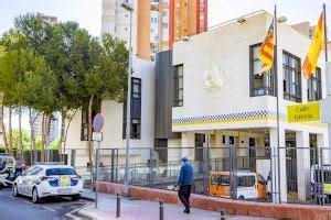 La Polic A Local De Benidorm Detiene A Dos Sospechosos De Casi Medio