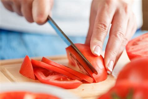 How To Cut Tomato For Burger