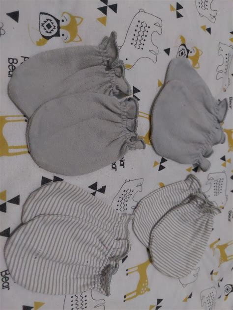 Set Kaos Kaki Dan Sarung Tangan Bayi New Born On Carousell