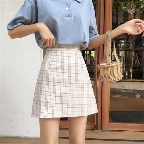 CHÂN VAY CHỮ A SỌC đang giảm giá tại BeeCost Mini skirts Skirts