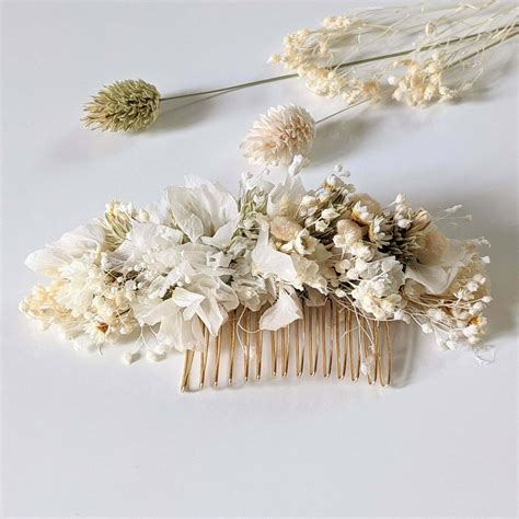 Peigne à cheveux fleuri pour coiffure de mariage en fleurs séchées