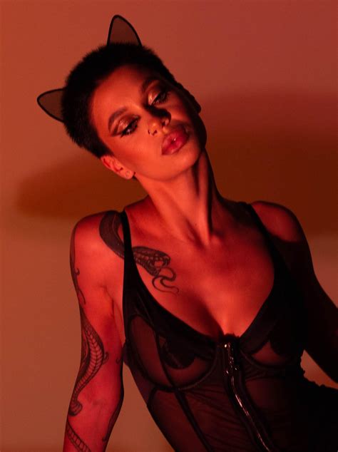 Kitty POP ears - bæd stories