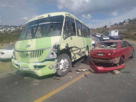 Vehículo Choca Contra Camión De Transporte Público