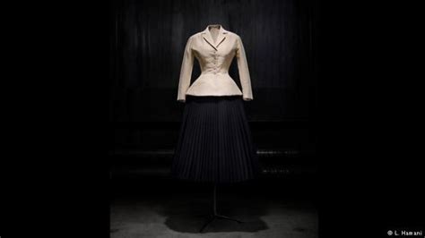 The Fashions Of Christian Dior 1947 1957 The Vintage Inn