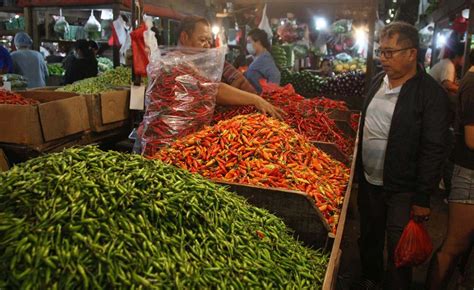 Harga Bahan Pokok Naik Jelang Ramadan