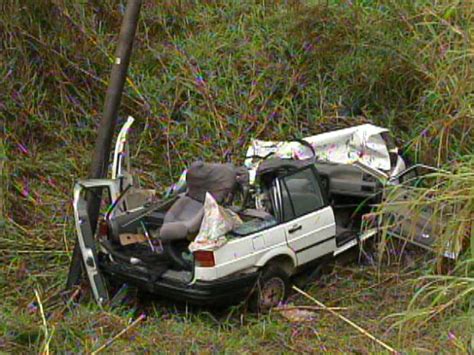 G Acidente Entre Van E Carro Deixa Dois Mortos E Nove Feridos Em