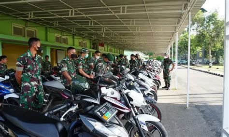 Cegah Pelanggaran Berlalu Lintas Yonif Raider 515 UTY 9 2 Kostrad