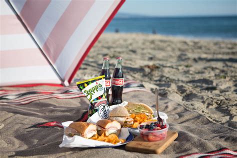 10 Tips For A Finger Licking Good Beach Picnic Sand Between My Piggies