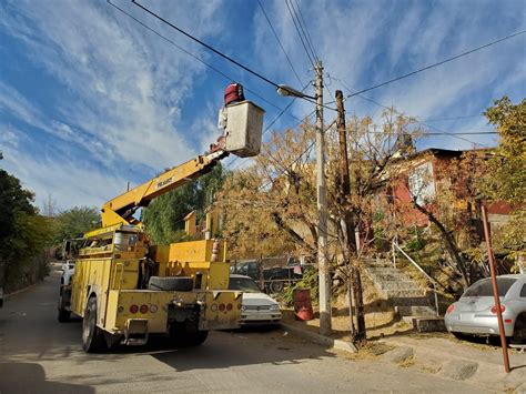 MEJORAN EL ALUMBRADO PÚBLICO EN VARIOS SECTORES Gobierno Municipal de