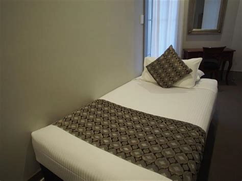 Hotel Bondi, Sydney - Compare Deals