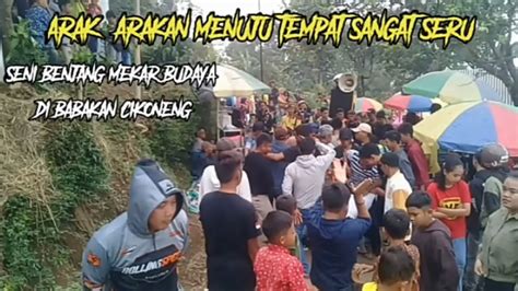 Arak Arakan Menuju Tempat Sangat Seruseni Benjang Mekar Budaya Di