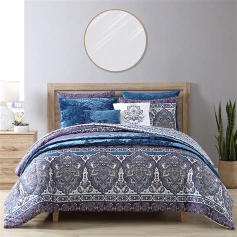 Mainstays 8 Piece Medallion Coordinating Reversible Comforter And Quilt