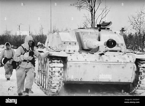 World War Two Bandw Screenshot Photo German Troops In Snow Camo And An