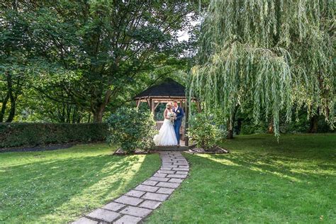 Holiday Inn Runcorn Wedding venue | Bridebook