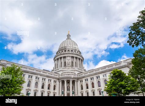 Wisconsin State Capitol Building In Madison Wisconsin Stock Photo Alamy