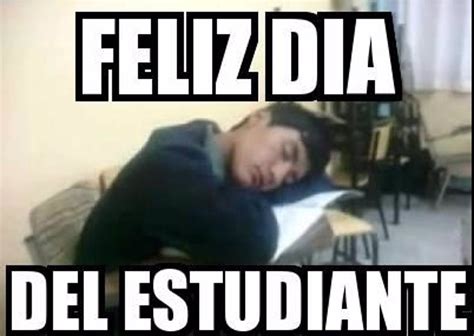 Ríete con los mejores memes del Día del Estudiante en México