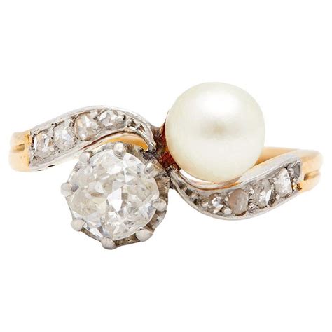 Belle Époque French Diamond Pearl 18k Yellow Gold Toi Et Moi Ring For Sale At 1stdibs