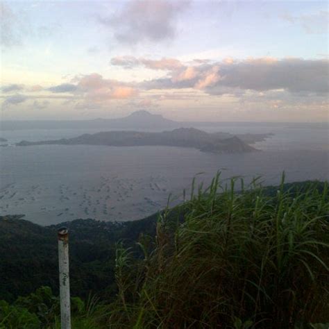 Bulkan at Lawa Ng Taal