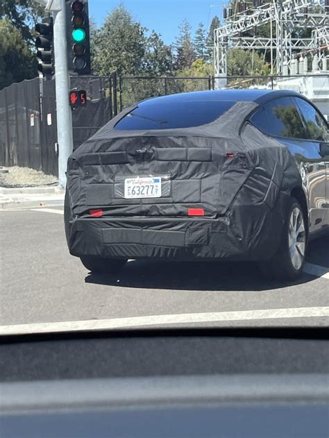 Tesla Model Y Juniper Prototype Spotted Again Whats New For 2025