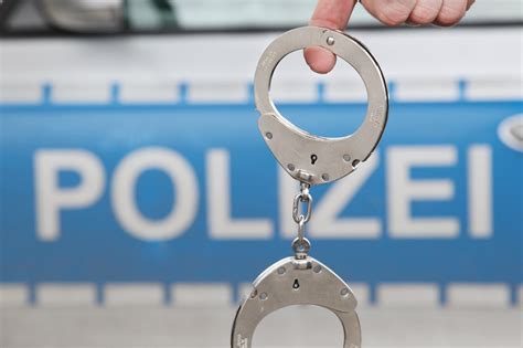 Mordkommission Ermittelt J Hrige Tot Aufgefunden Neffe Verhaftet