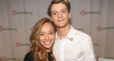 Leila Hormozi Age Biography Net Worth Husband Career And More