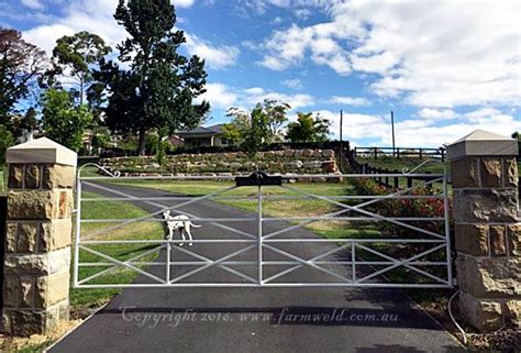 Farm Entry Gates - Amazadesign