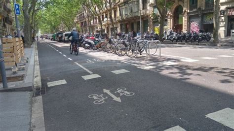 Nuevo Tramo De Carril Bici En Servicio En La Ronda De Sant Pere