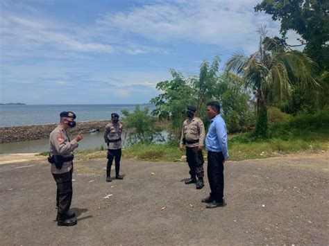 Berikan Rasa Aman Kepada Pengunjung Pantai Dit Pamobvit Polda Gorontalo