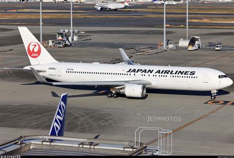 Ja J Boeing Er Japan Airlines Jal Ikari Jetphotos