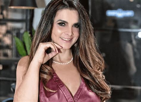 A Fazenda Saiba Tudo Sobre Luiza Ambiel Ex Musa Da Banheira