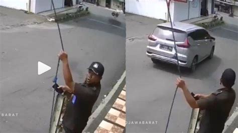 Video Xpander Tabrak Angkot Di Sukabumi 3 Orang Tewas Satpam Sampai