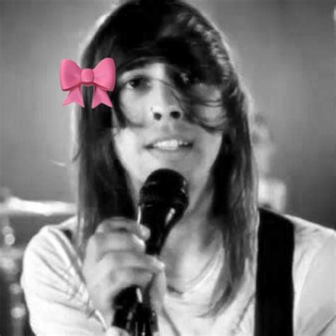 Vic Fuentes Pfp My Image In Vic Fuentes Pierce The Veil