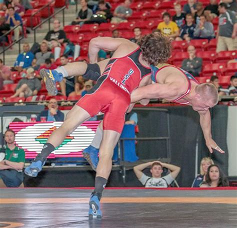 wrestling moves  beginners fanatic wrestling