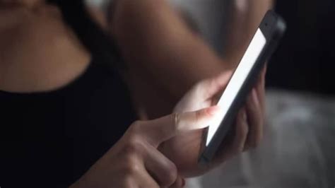 Called Pandit To Home Made Nude Photos Videos YouTuber Couple Started