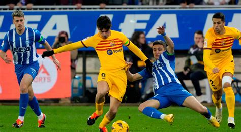 Partidos de fútbol en vivo hoy domingo 11 de febrero canales y