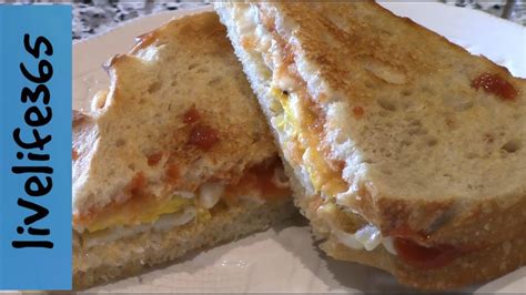 How Tomake A Killer Fried Egg Ketchup And Mayo Sandwich Youtube