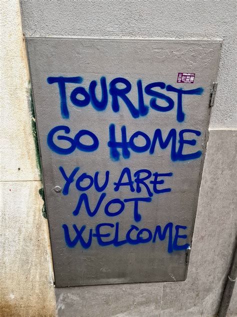 “Tourists go home”, Barcelona’s problem with tourism - Spray's World