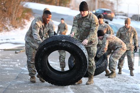 DVIDS - Images - 16th sustainment brigade staff PT [Image 7 of 17]