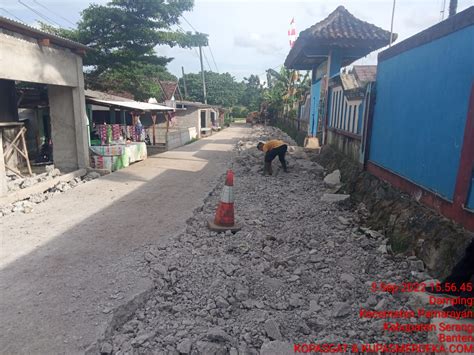 Jalan Cor Beton Di Kecamatan Pamarayan Yang Baru Selesai Diduga Tidak