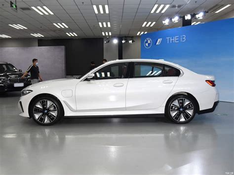 China Only Bmw I3 Ev With 526 Km Range Launched On The Chinese Market