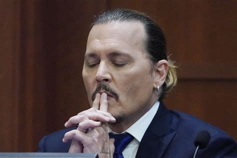 Johnny Depp iba a ganar 22 5 millones de dólares por Piratas del