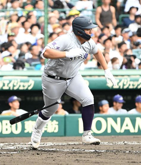 【甲子園】花巻東・佐々木麟太郎3安打1打点「ベスト尽くし楽しみたい」準々決勝の仙台育英戦へ 高校野球夏の甲子園写真ニュース 日刊スポーツ