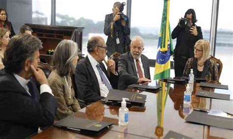 Lula Se Encontra Com Rosa Weber E Ministros Do Stf Em Brasília