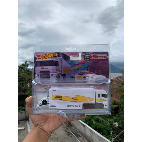 Jual Hot Wheels Team Transport Lbwk R35 Free Protestor Shopee Indonesia