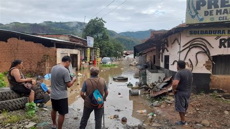 Inundación en Tipuani desploma casas y varias quedan bajo el agua