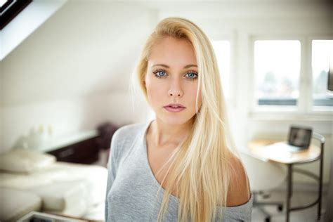 4507967 Tanned Blue Eyes Blonde Miro Hofmann Portrait No Bra