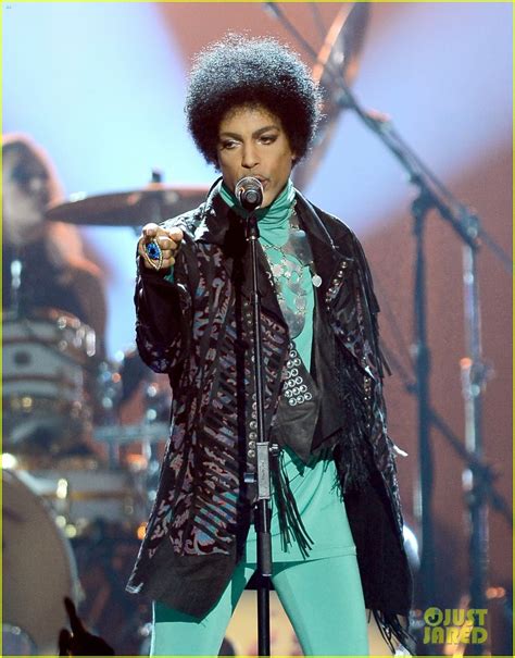 Prince - Billboard Music Awards 2013 Performance (Video): Photo 2874359 | 2013 Billboard Music ...